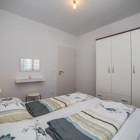 Apartments Kati 오미스 외부 사진