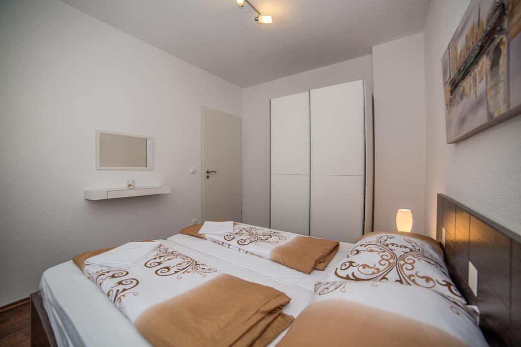 Apartments Kati 오미스 외부 사진