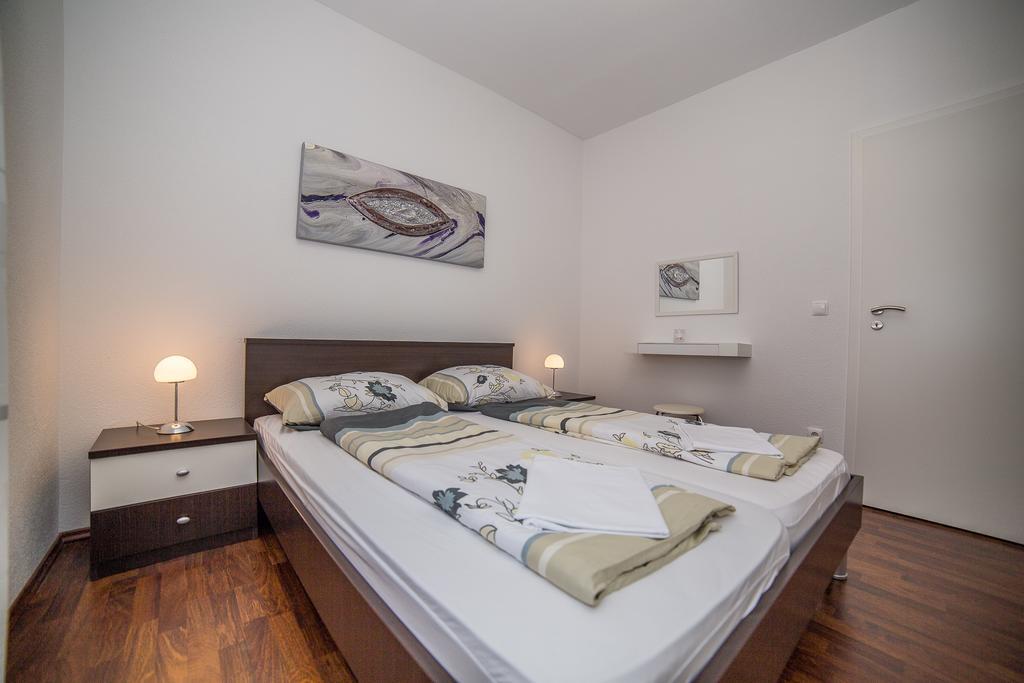 Apartments Kati 오미스 외부 사진