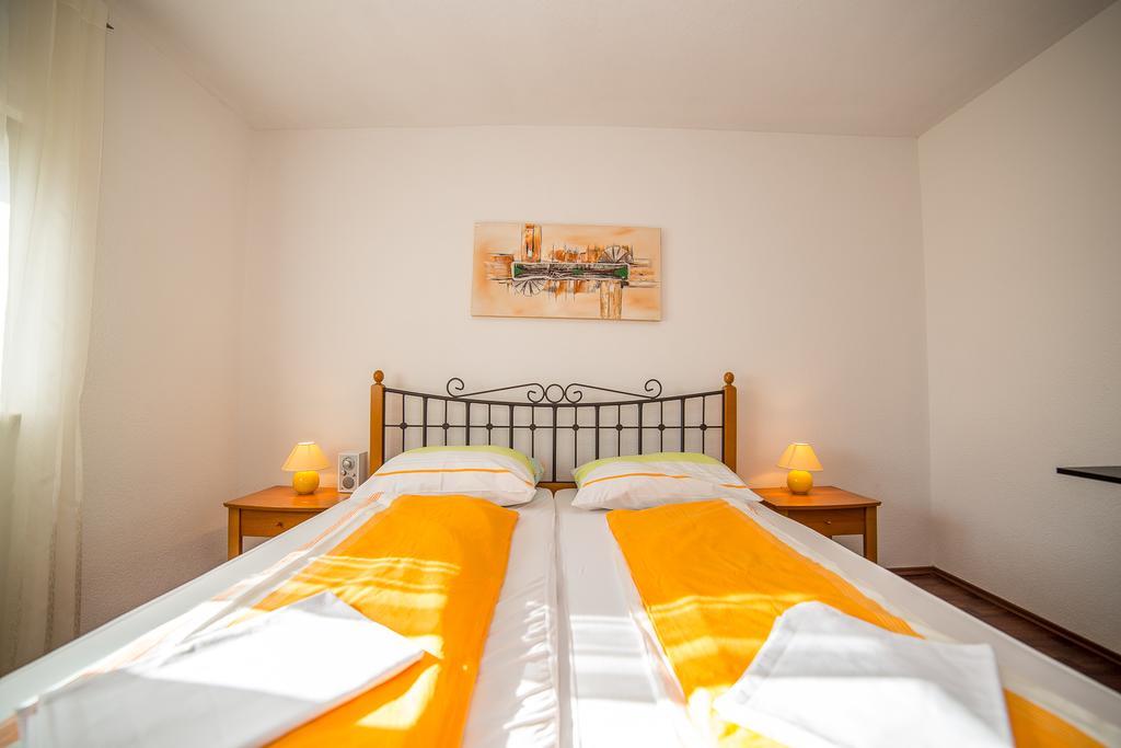 Apartments Kati 오미스 외부 사진
